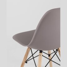 Стул Eames Style DSW темно-бежевый (разборный каркас)